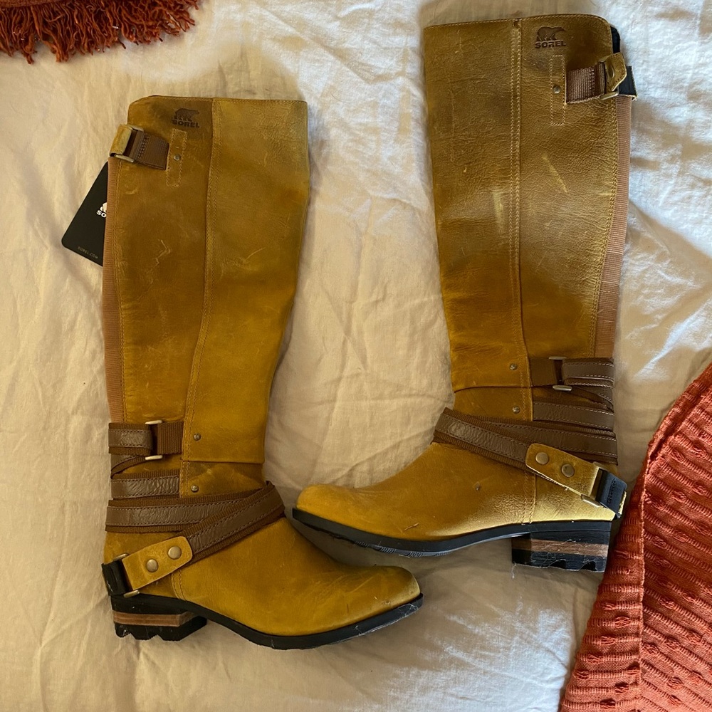 Sorel women’s waterproof boot